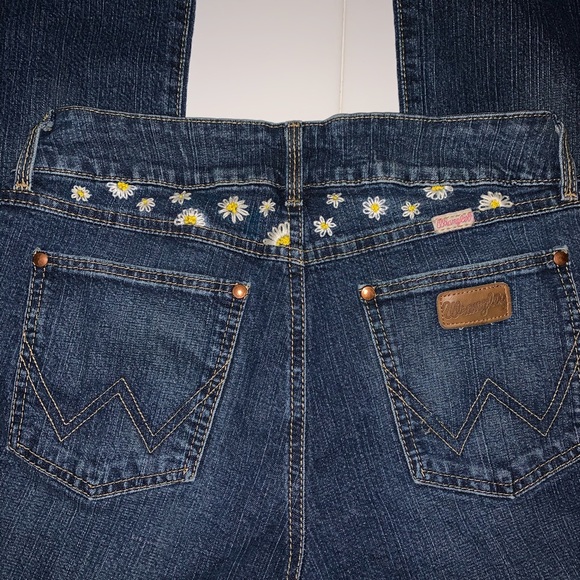 Wrangler Denim - Embroidered Wranglers